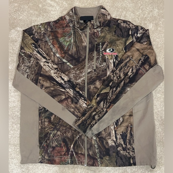 Mossy Oak Hunting Jacket - Picture 2 of 3